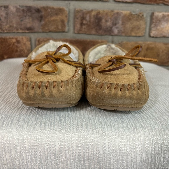 MINNETONKA “Allie” Tan Moccasin Shoes - Picture 2 of 9